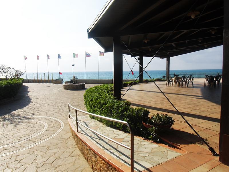 Villaggio Hotel Club Calanovellamare Piraino Extérieur photo